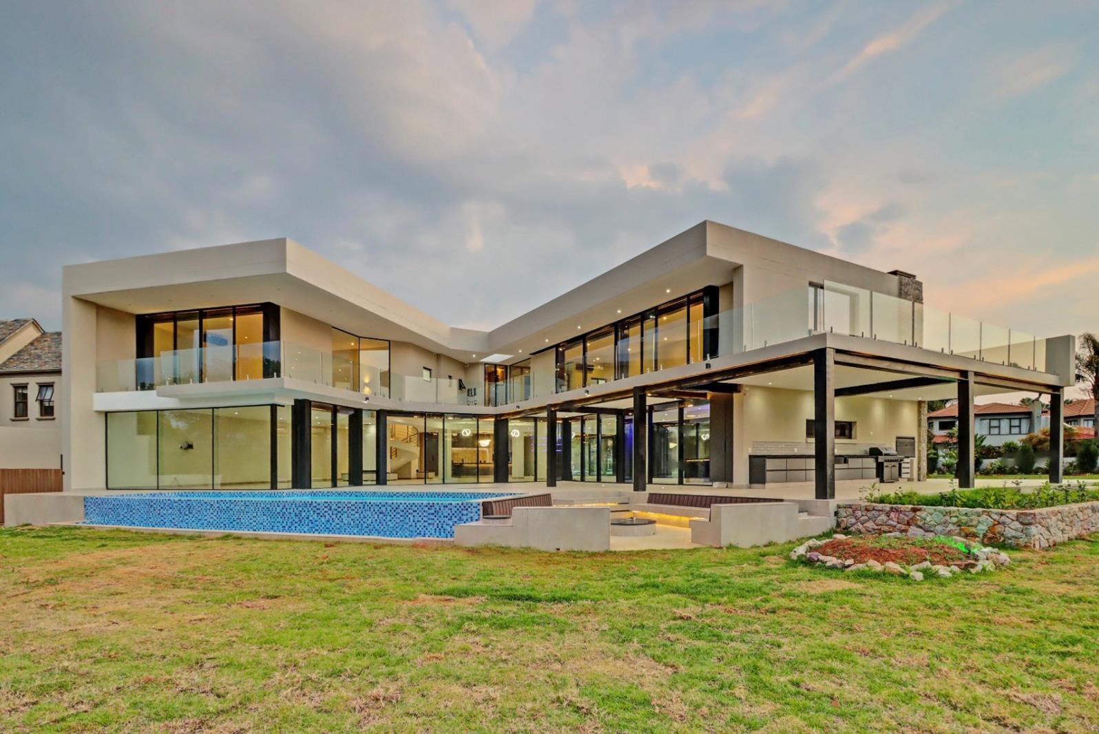7 Bedroom House in Woodhill Golf Estate