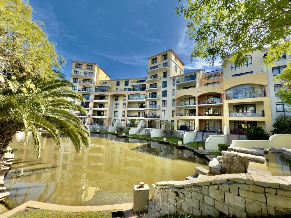 3 Bedroom Apartment in Century City