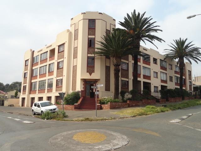 1 Bedroom Apartment in Troyeville