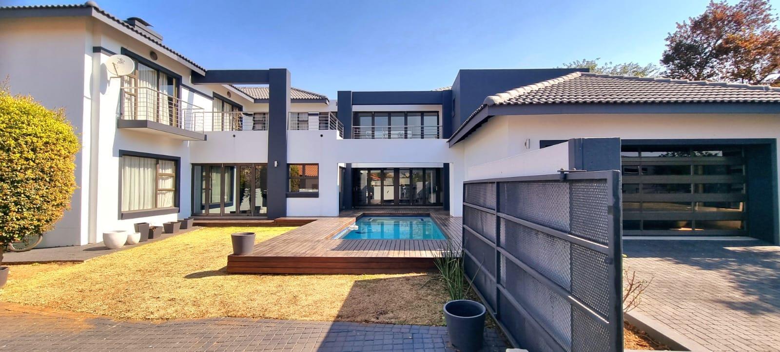 5 Bedroom House in Midlands Estate