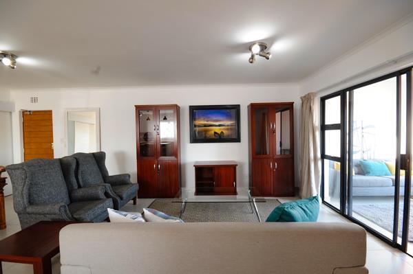 2 Bedroom Apartment in Glen Marais
