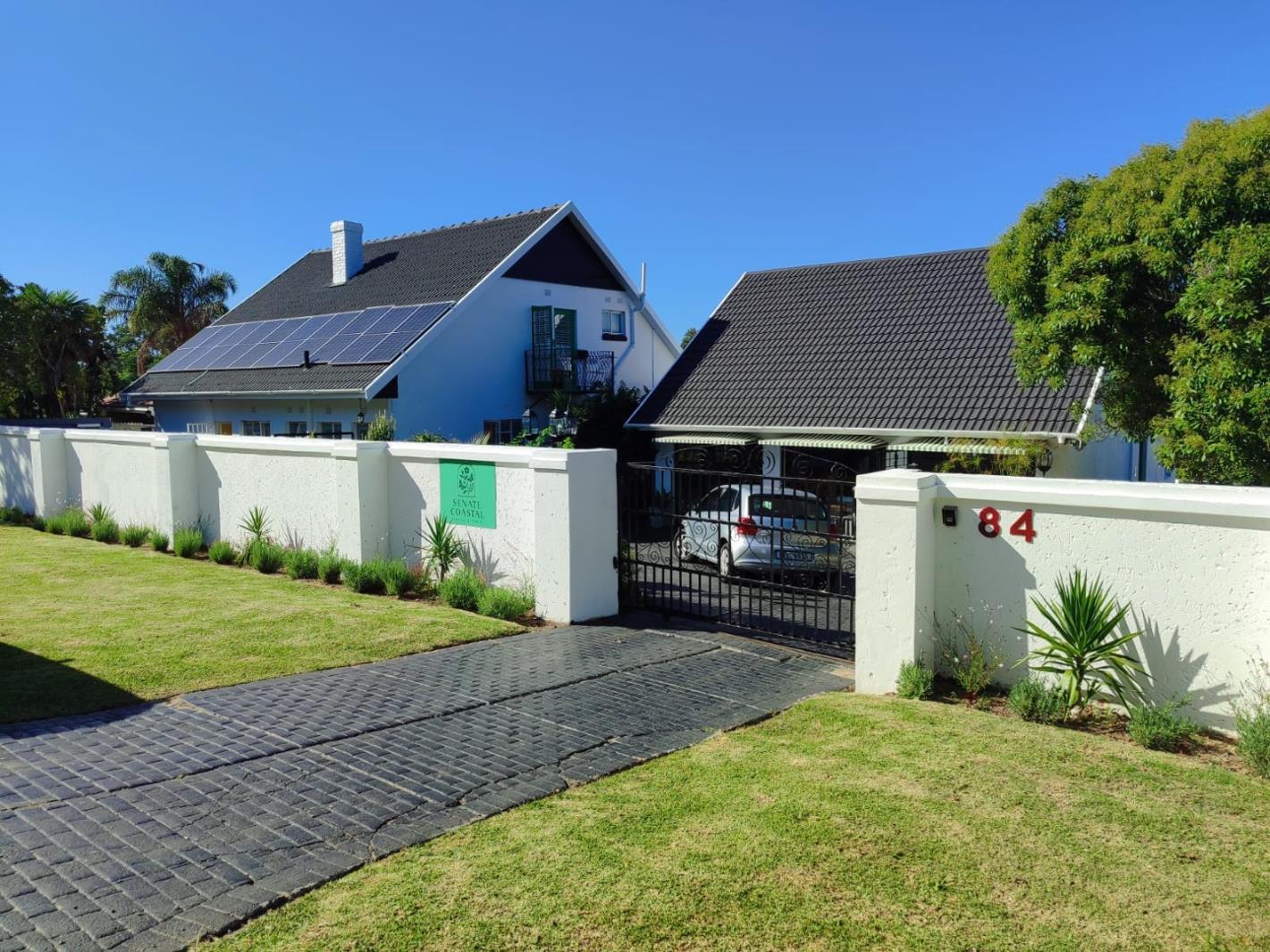 7 Bedroom House in Old Place