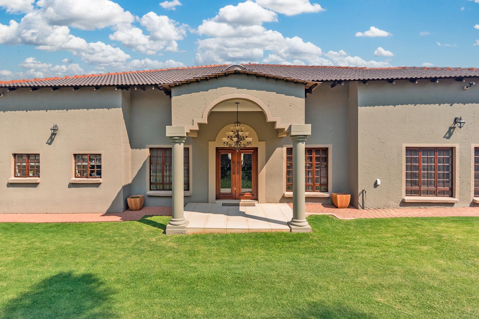 7 Bedroom House in Greenhills