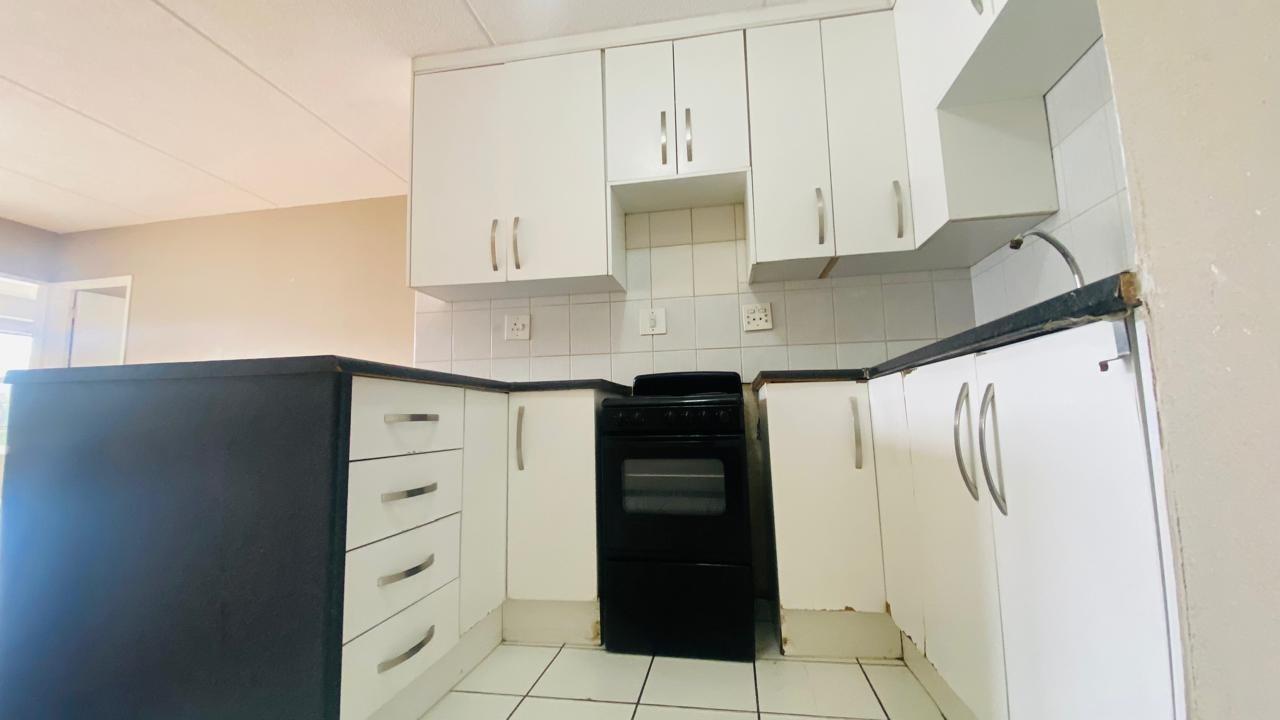 3 Bedroom Apartment in Westdene