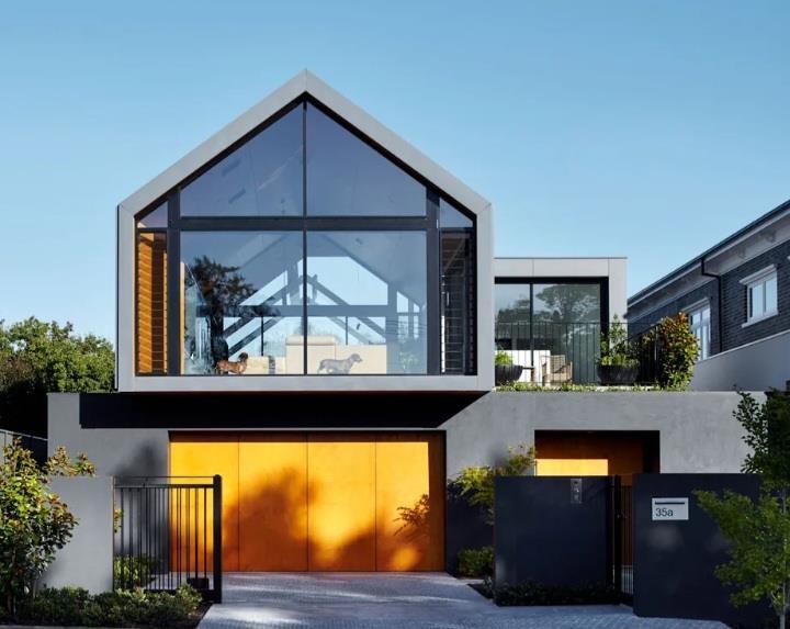 4 Bedroom House in Waterfall Country Estate