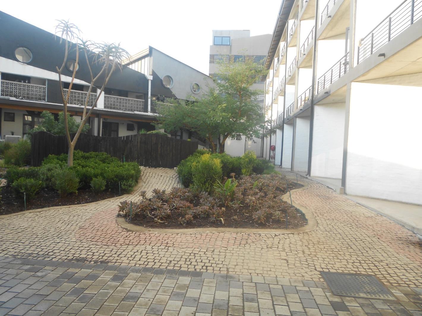 Studio apartment in City & Suburban (Maboneng)