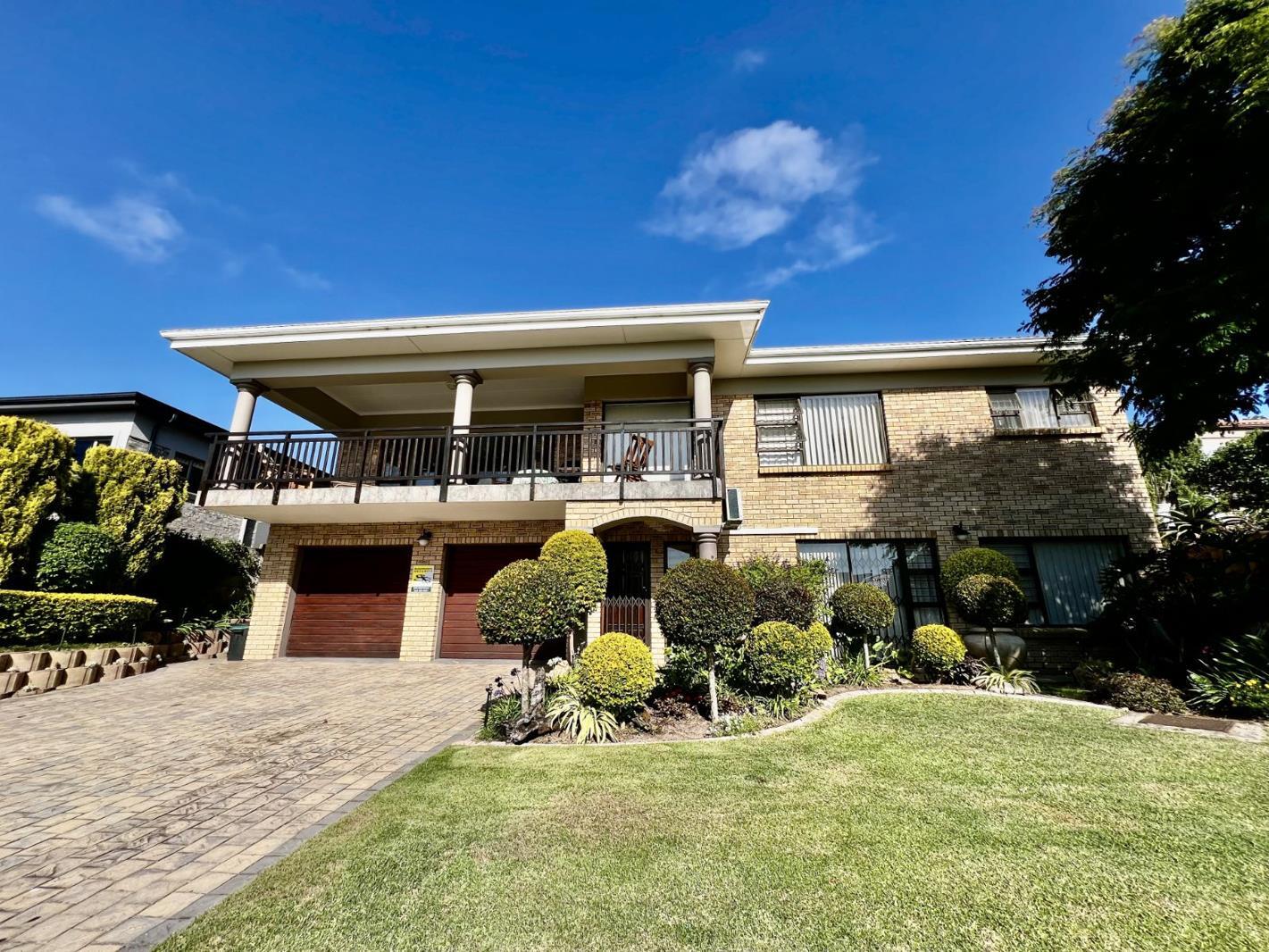 4 Bedroom House in Klein Brak River