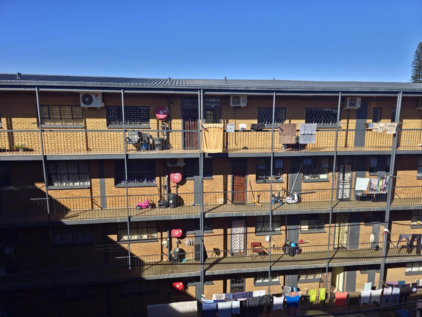 4 Bedroom Apartment in Laudium