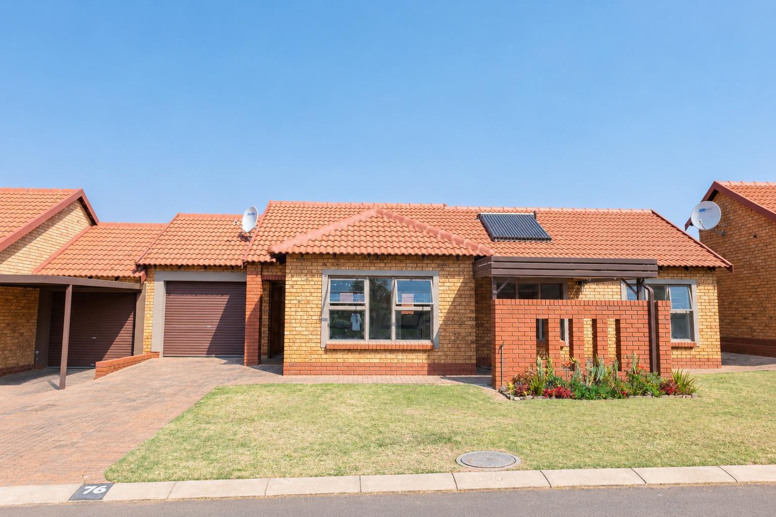 2 Bedroom Townhouse in Willow Park Manor