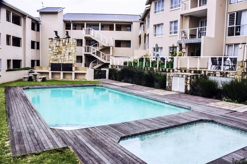 1 Bedroom Townhouse in Beacon Bay
