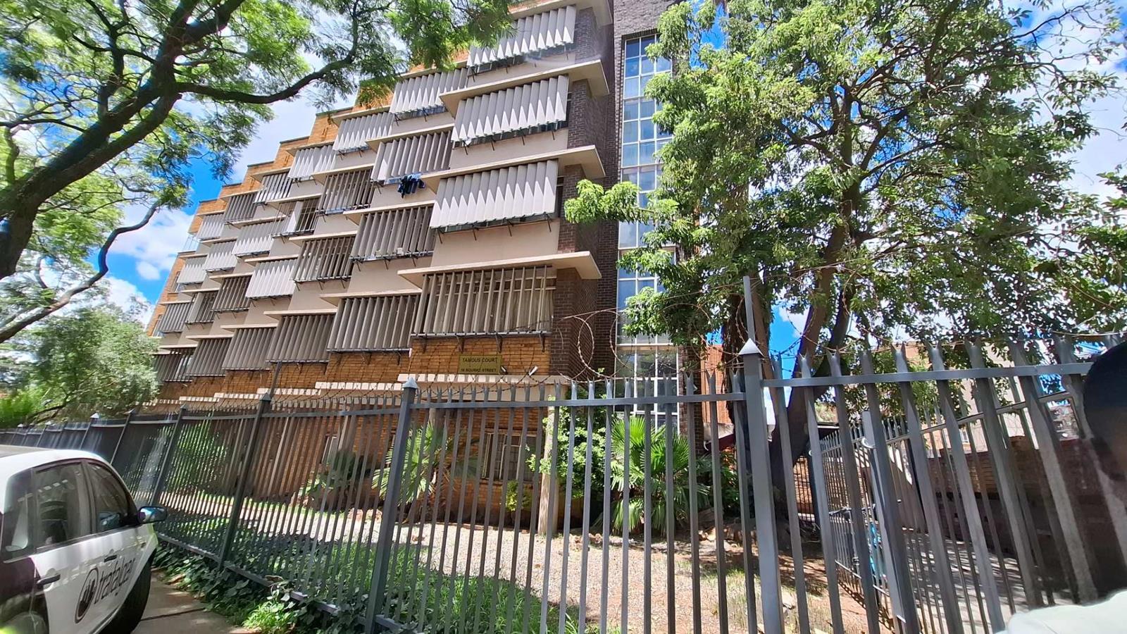 3 Bedroom Apartment in Sunnyside