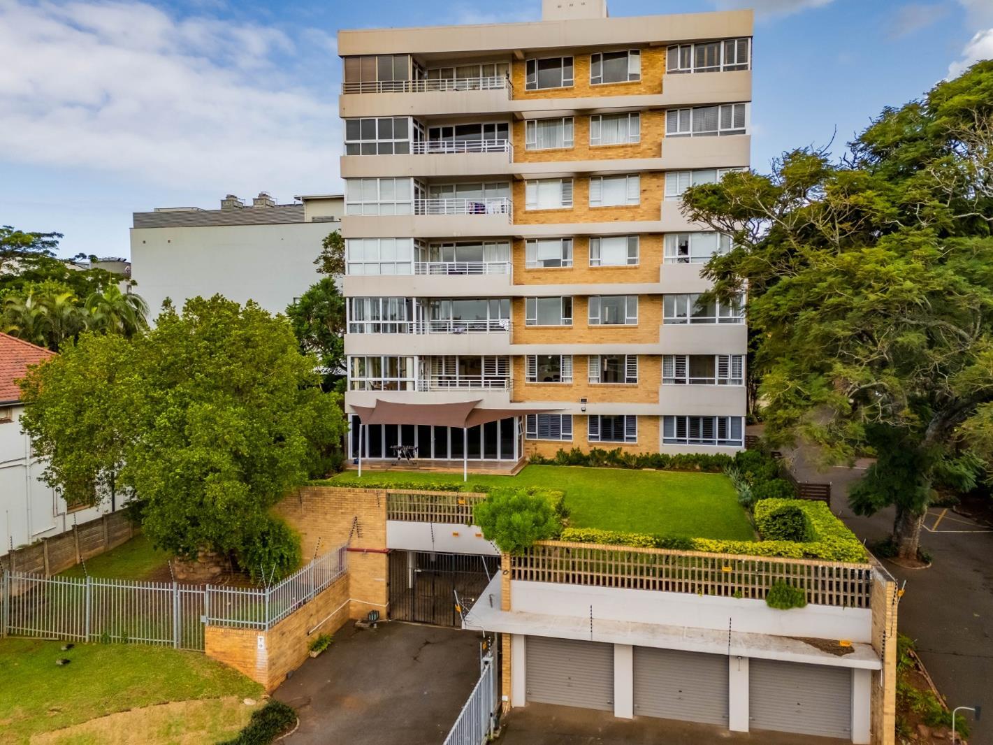 3 Bedroom Apartment in Glenwood
