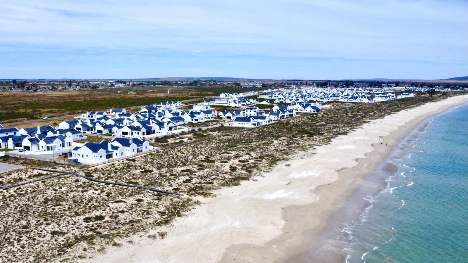 677 m² Land available in Velddrif