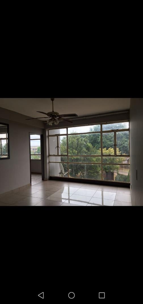 2 Bedroom Flat in Rhodesfield