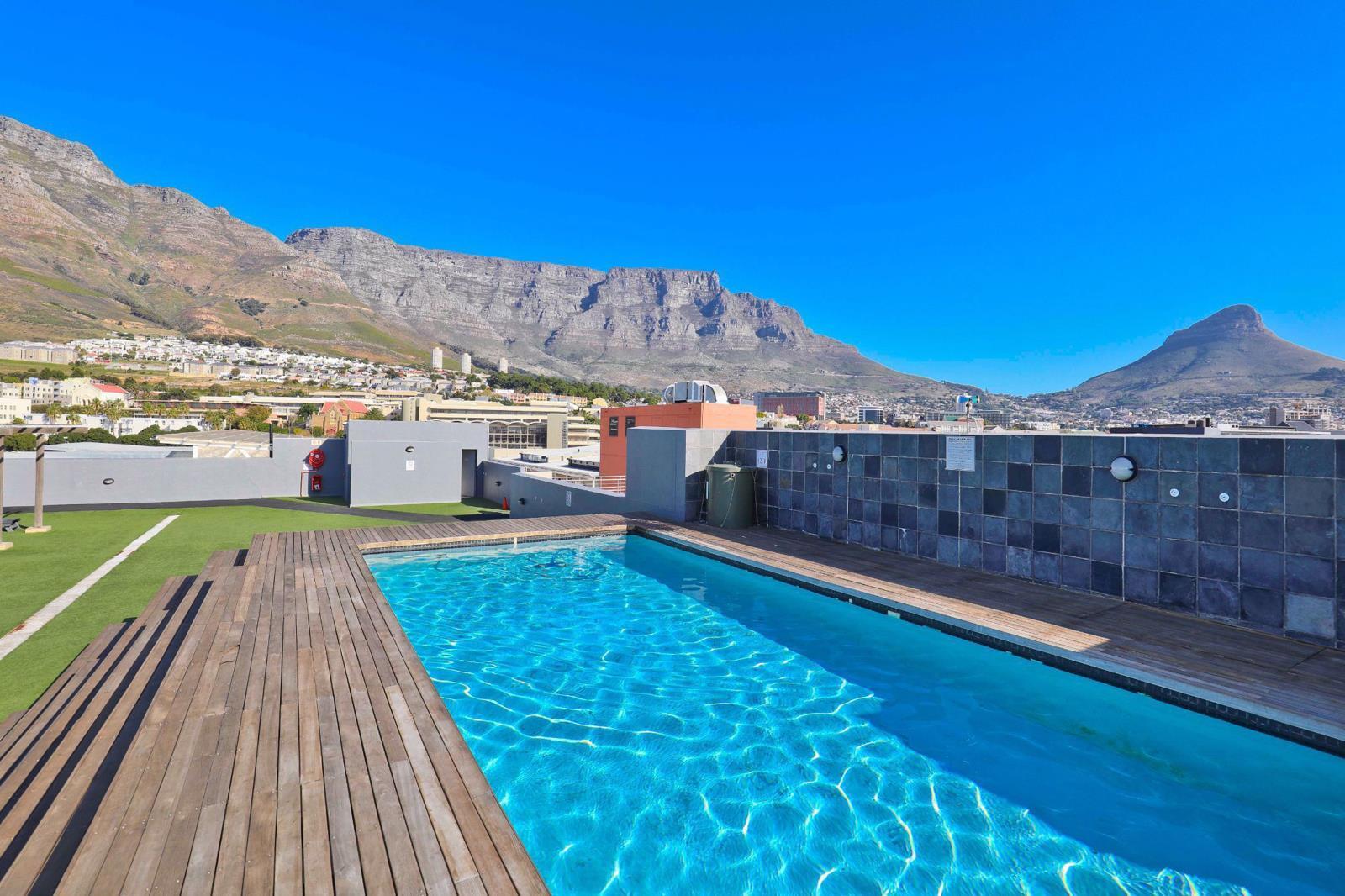 2 Bedroom Apartment in Zonnebloem