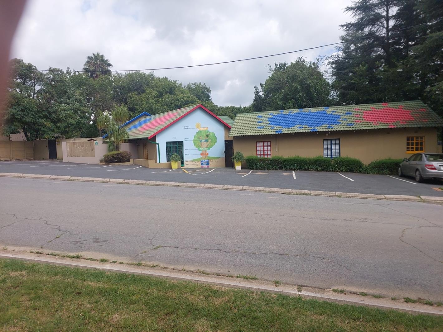 4.5 Bedroom House in Douglasdale