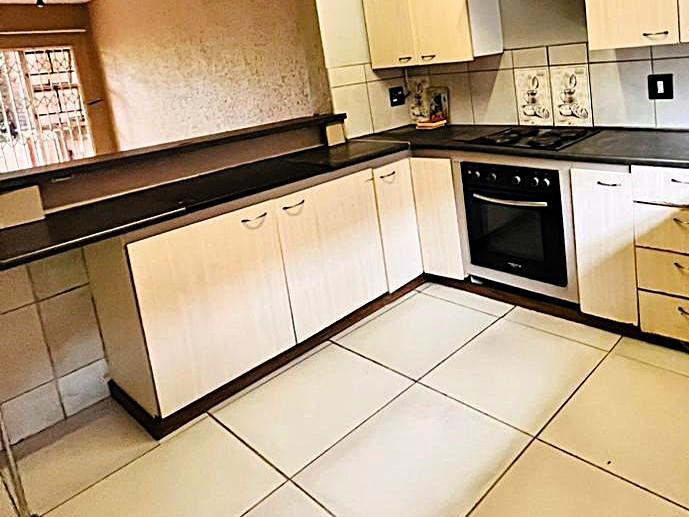 2 Bedroom Apartment in Windsor East