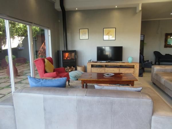 4 Bedroom House in East Bank