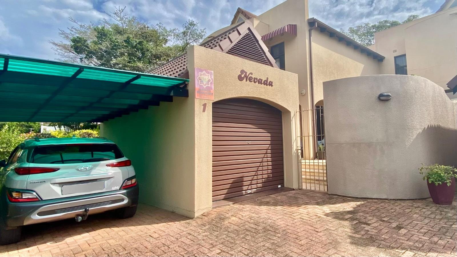 3 Bedroom Townhouse in Uvongo
