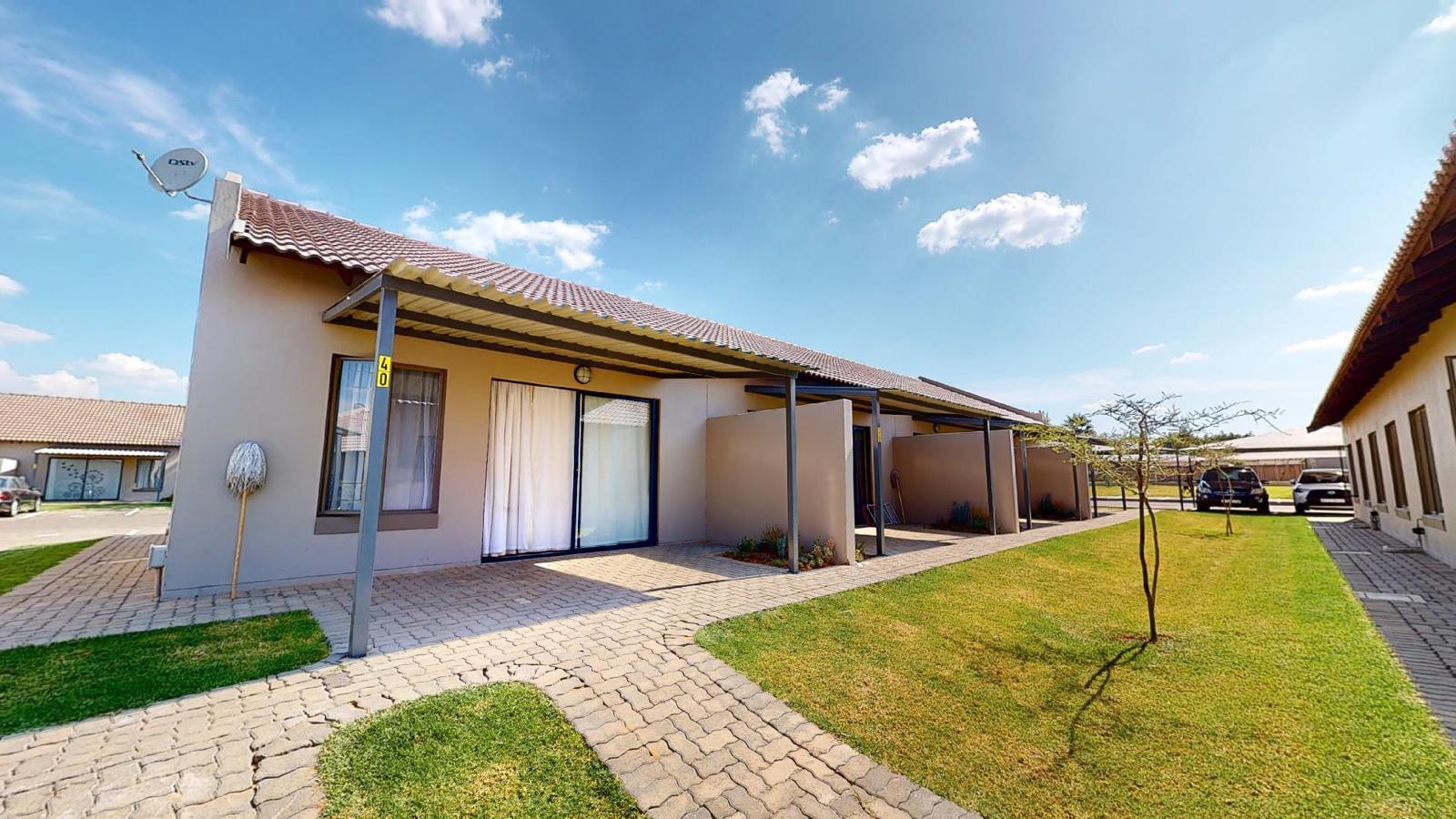2 Bedroom House in Karenpark