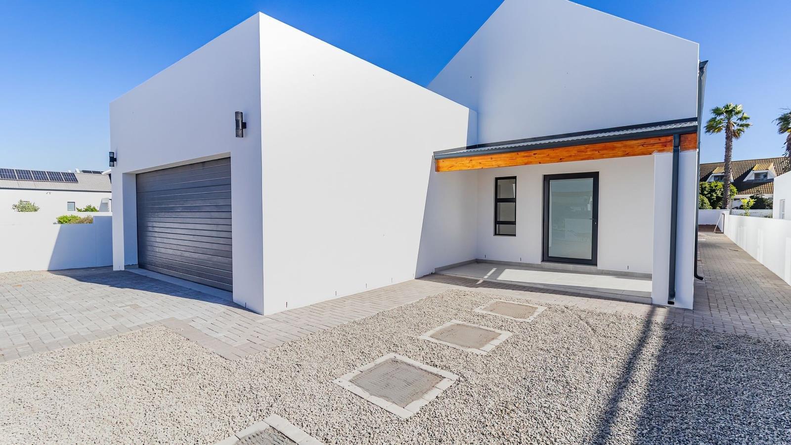 3 Bedroom House in Britannia Beach Estate
