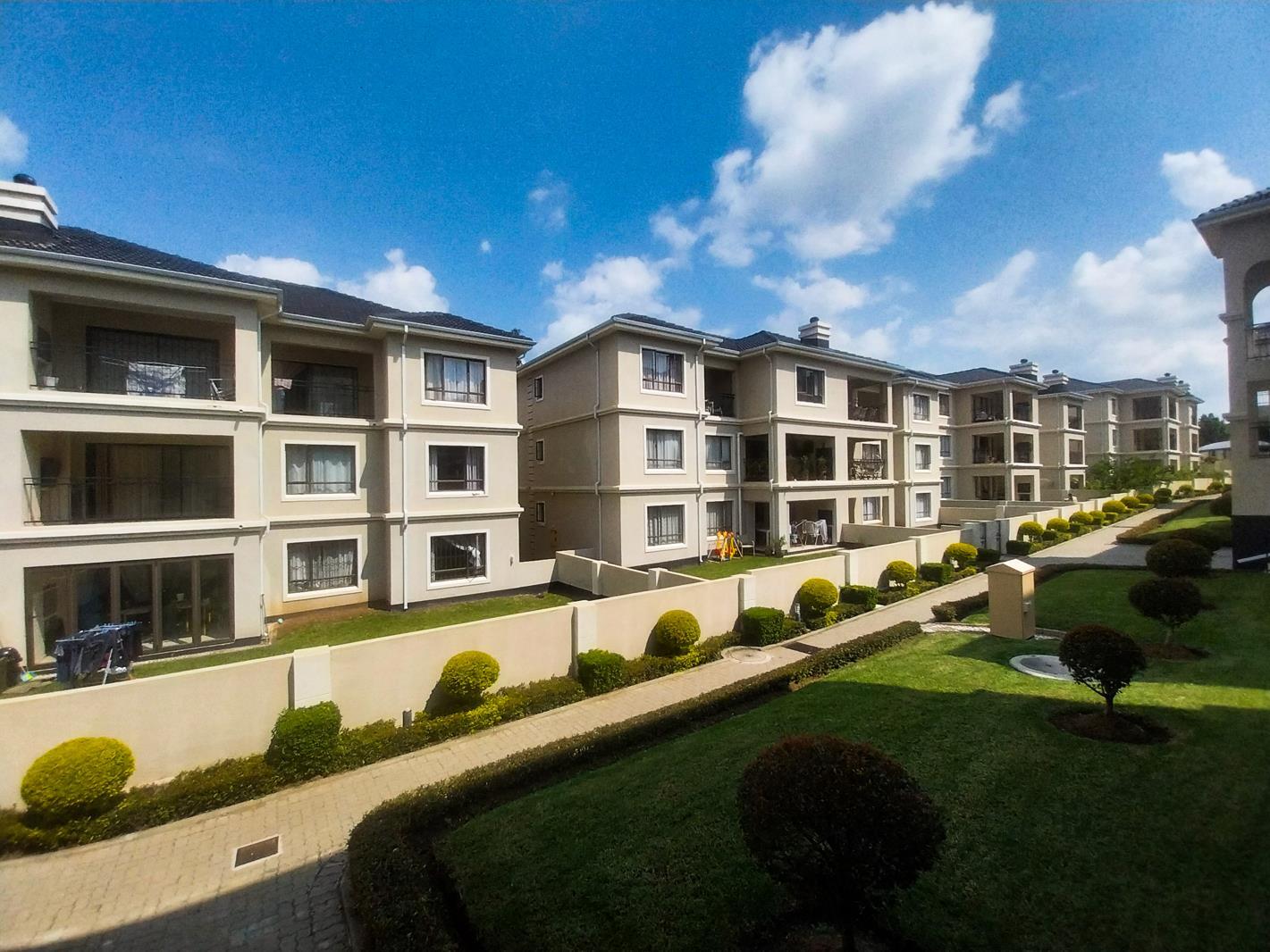 3 Bedroom Apartment in Carlswald Estate