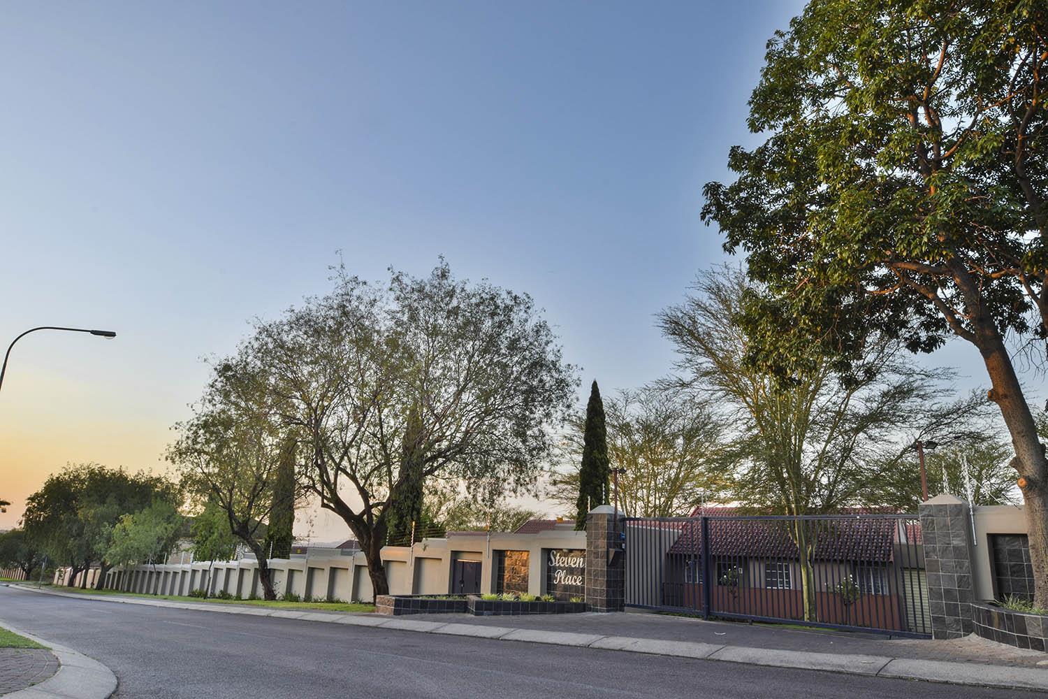 3 Bedroom Simplex in The Reeds