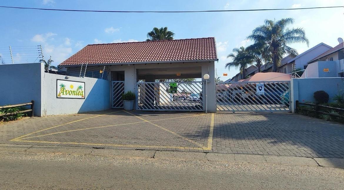 2 Bedroom Apartment in Glen Marais