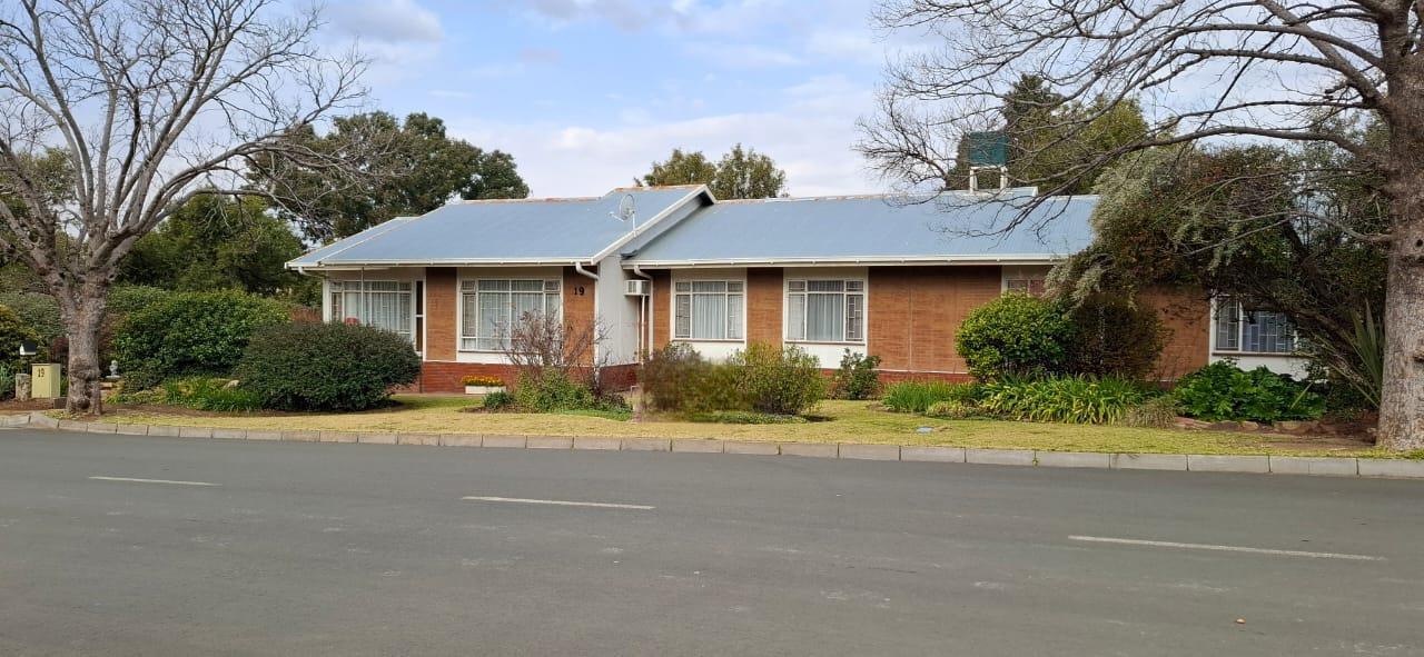 4 Bedroom House in Dewetsdorp