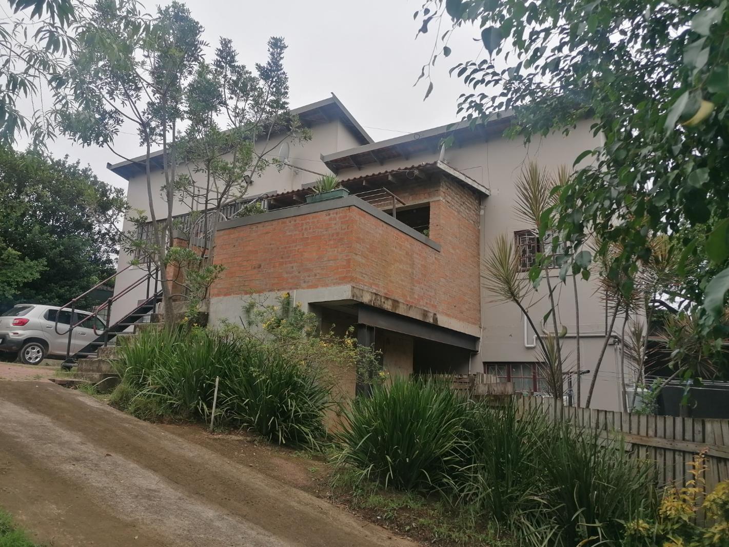 6 Bedroom House in Queensburgh Central