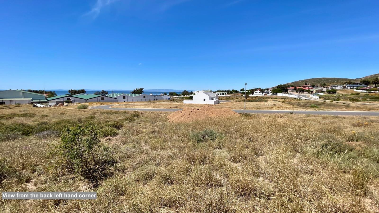 310 m² Land available in St Helena Views
