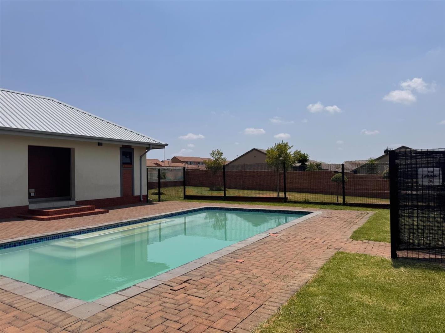 2 Bedroom Apartment in Sagewood