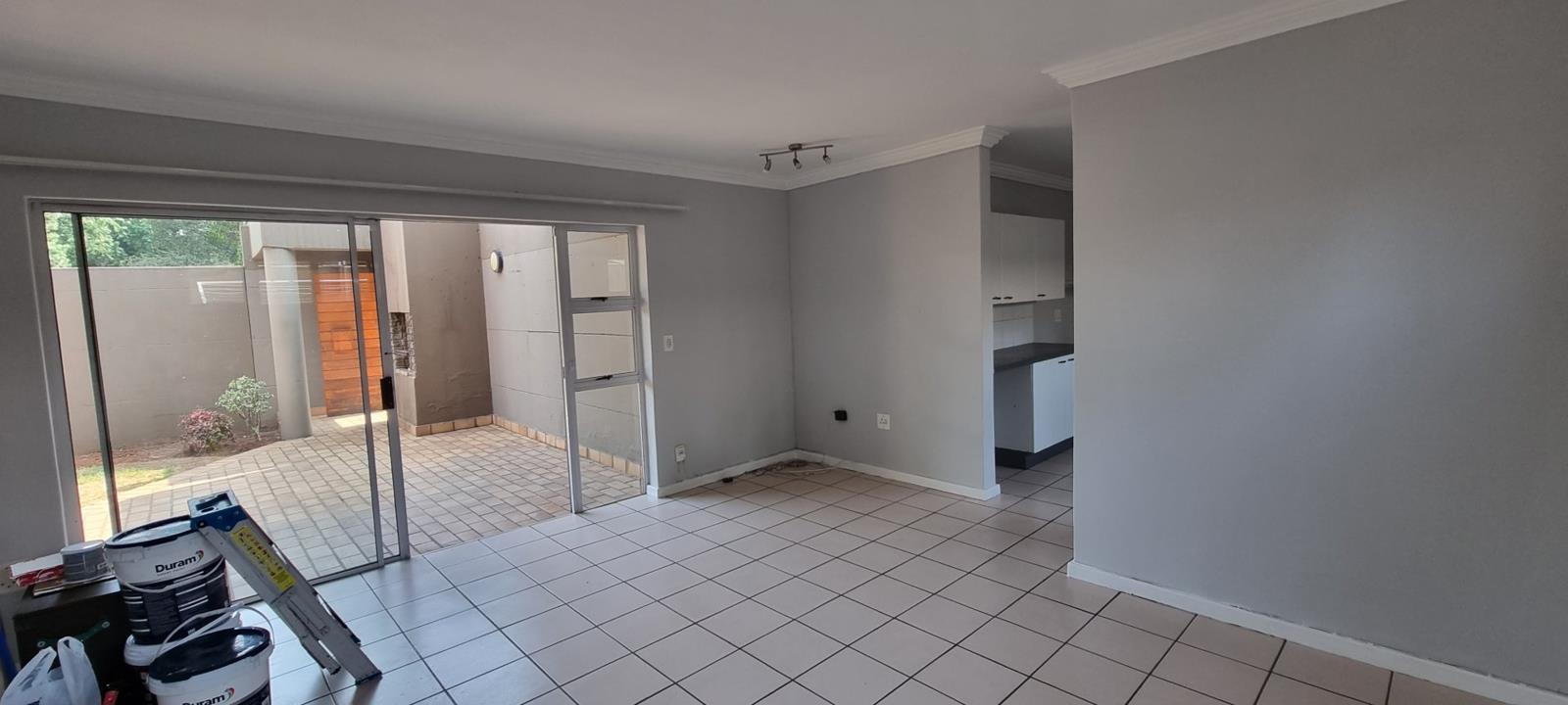 2 Bedroom Townhouse in Lakefield