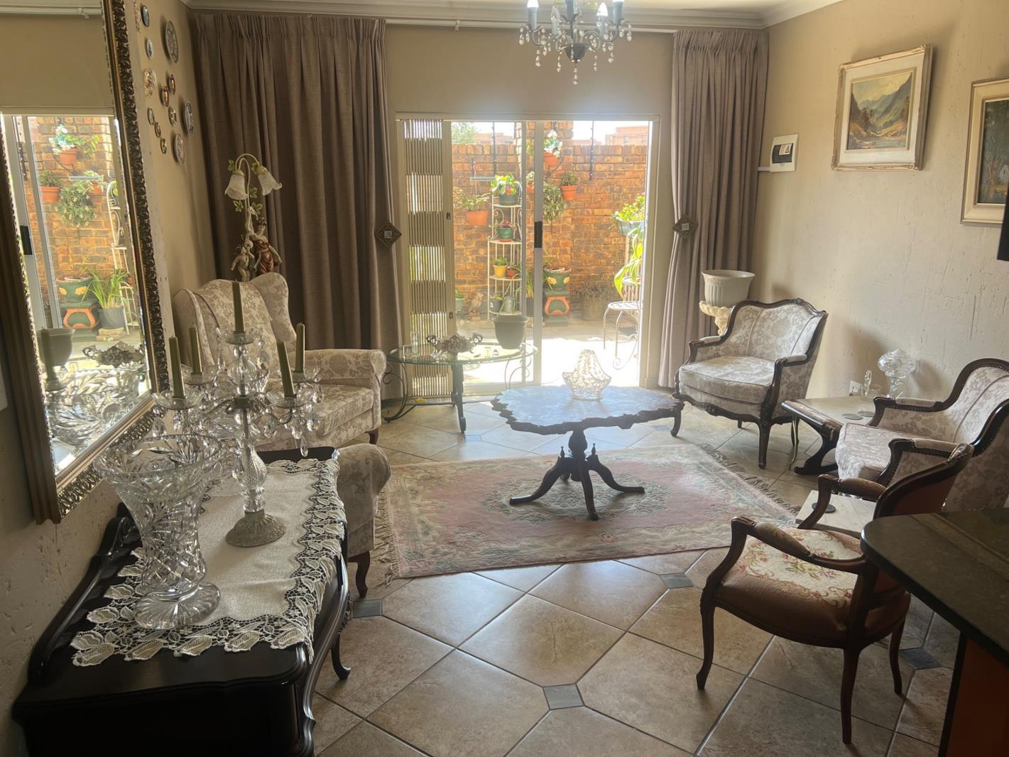 2 Bedroom Apartment in Brentwood Park