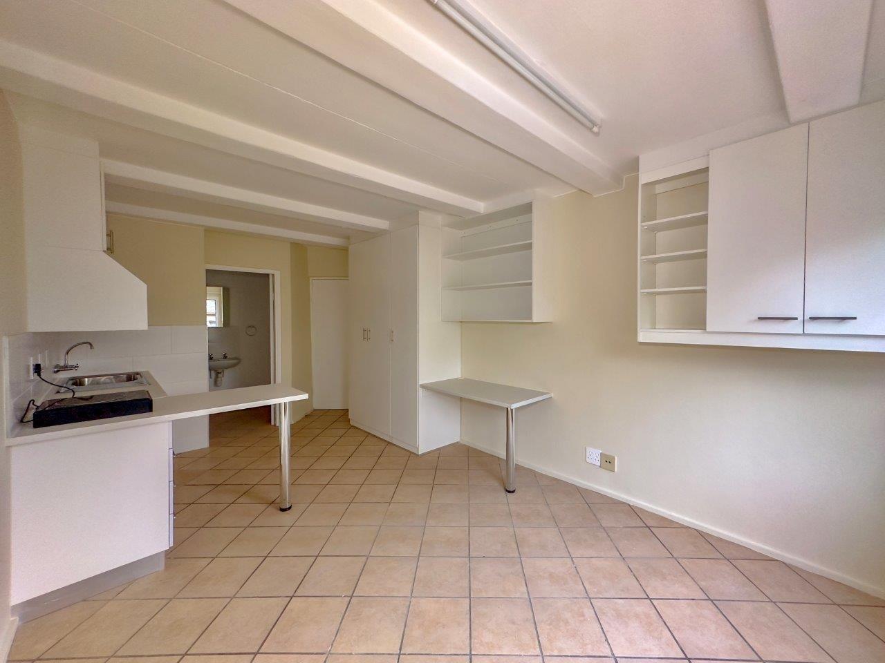 Studio Apartment in Hatfield