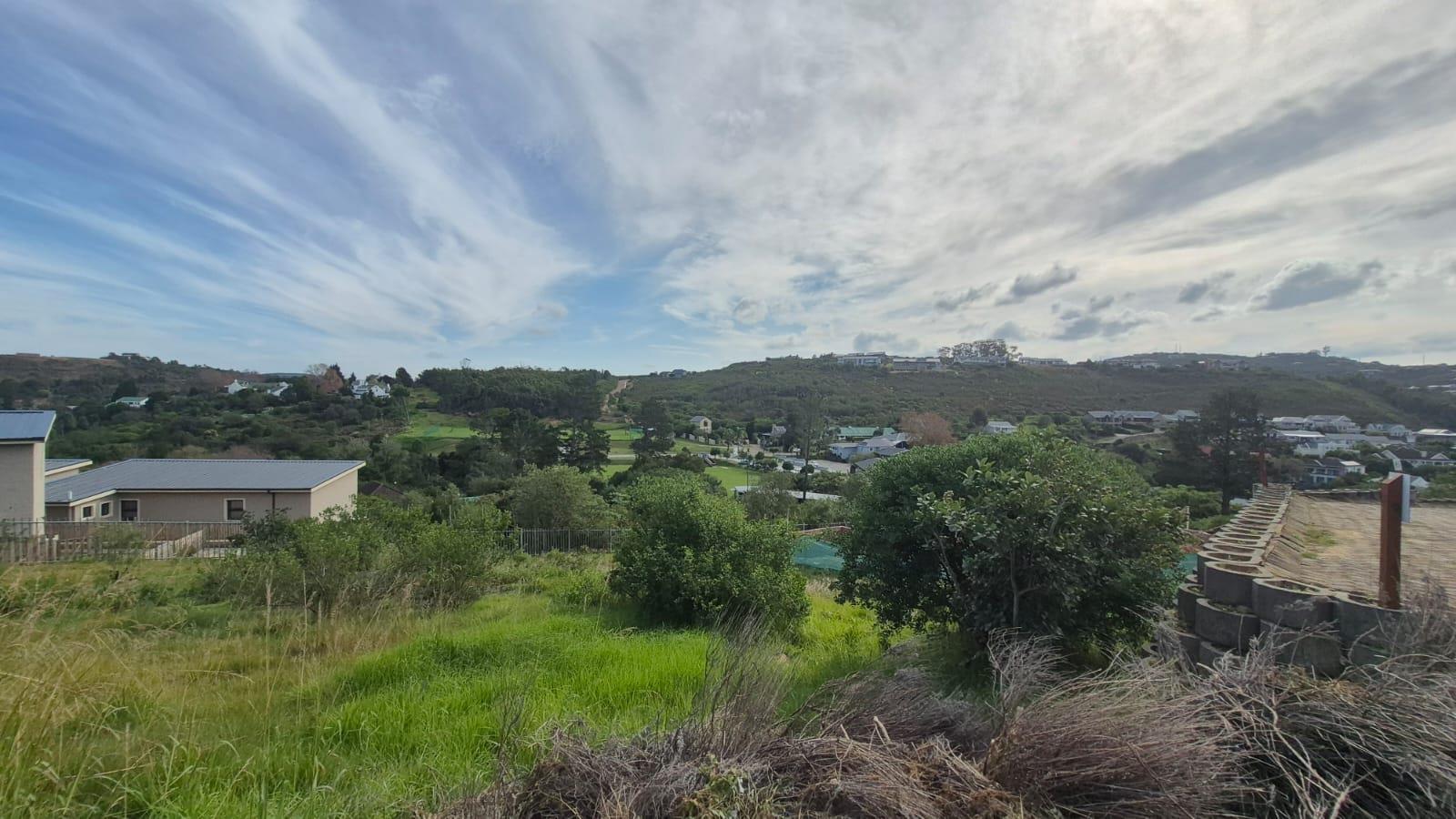 831 m² Land available in Kanonkop