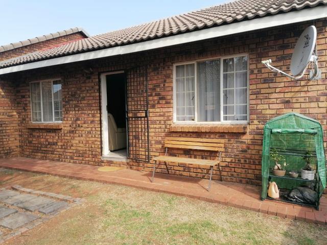 2 Bedroom Simplex in Highveld