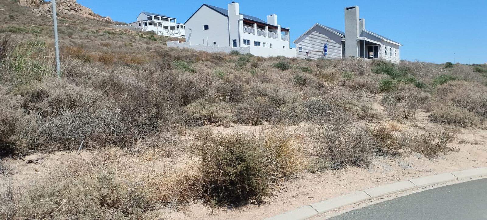 613 m² Land available in St Helena Views