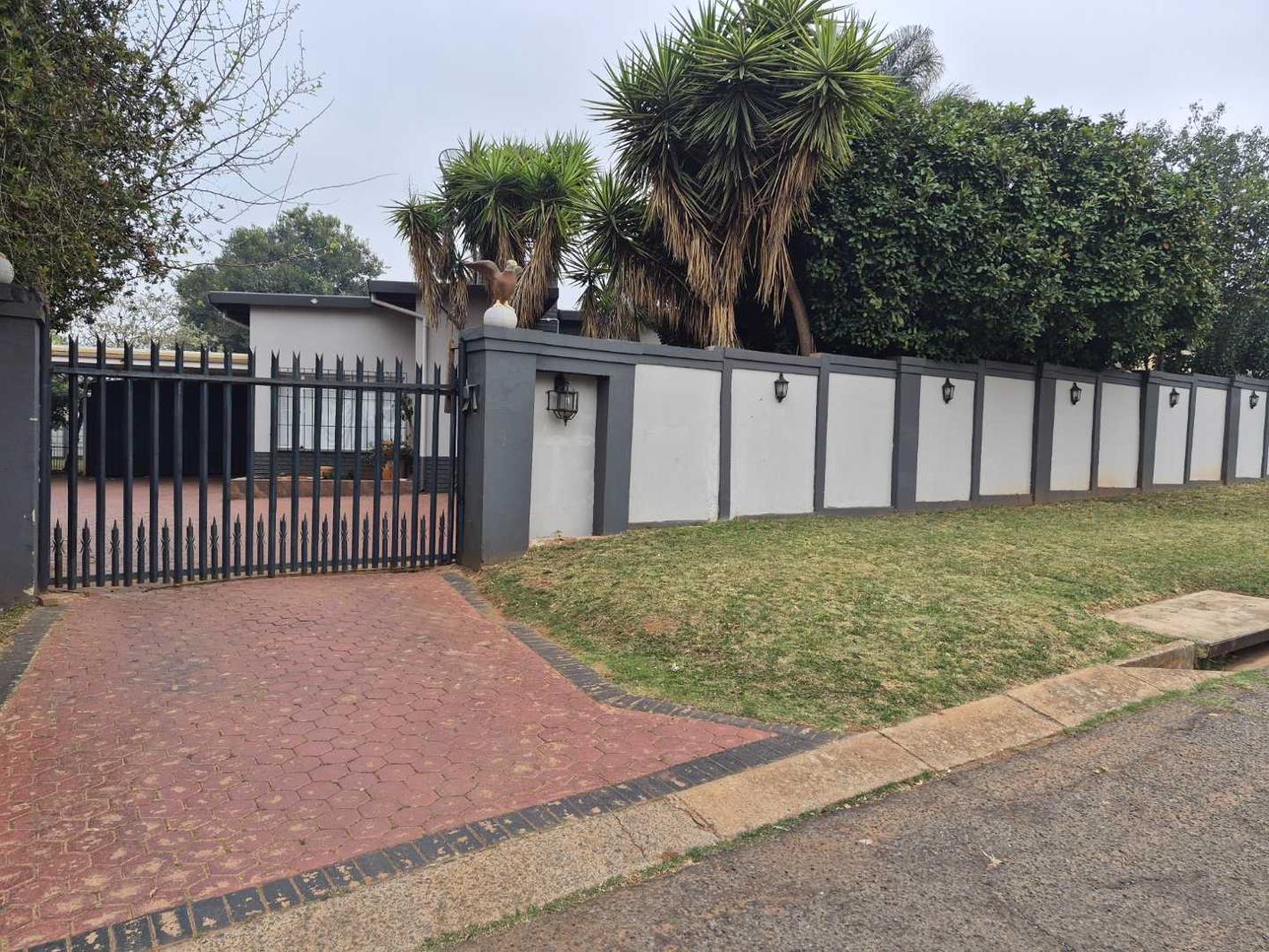 4 Bedroom House in Birchleigh