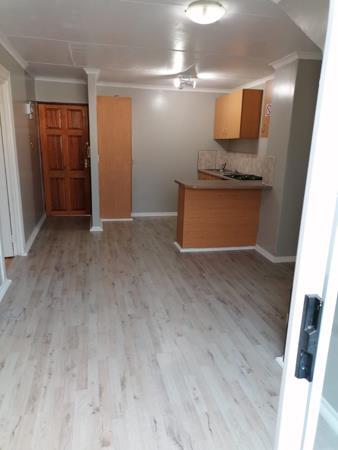 1 Bedroom Apartment in Gordons Bay Central