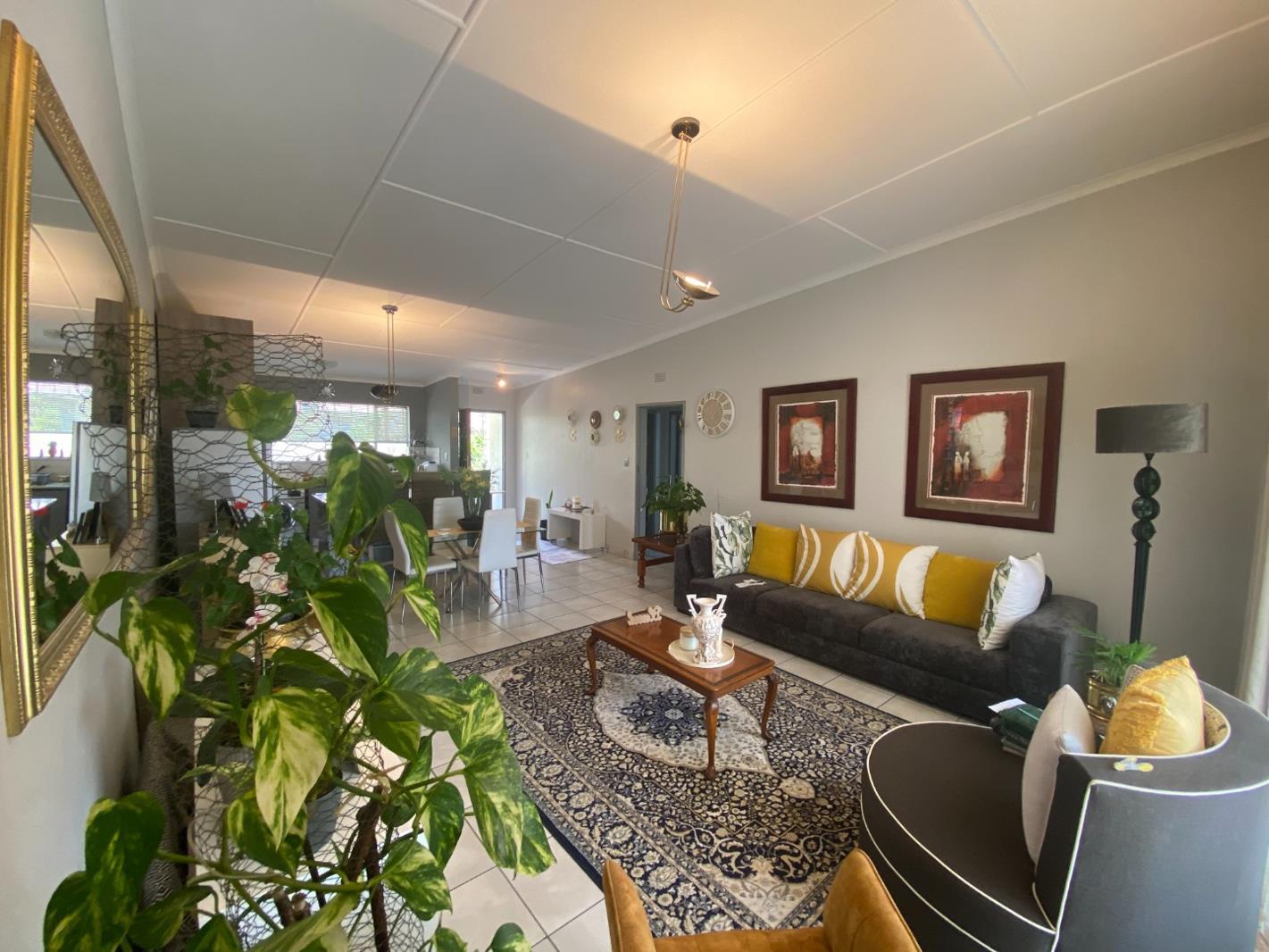 2 Bedroom Apartment in Bedford Gardens