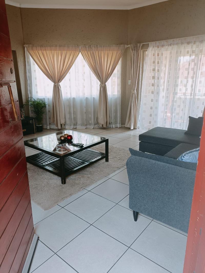 2 Bedroom Townhouse in Bedfordview