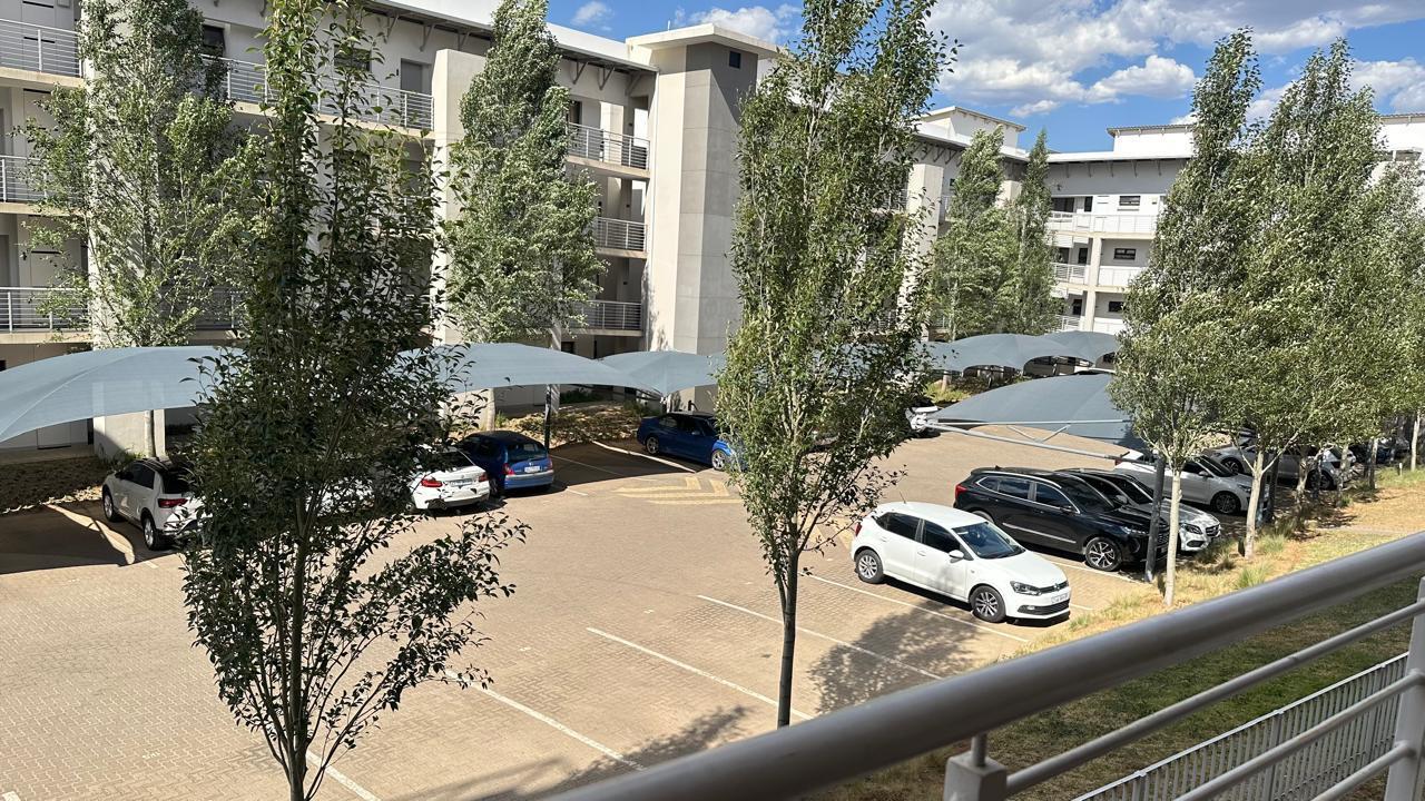 2 Bedroom Apartment in Fourways Gardens