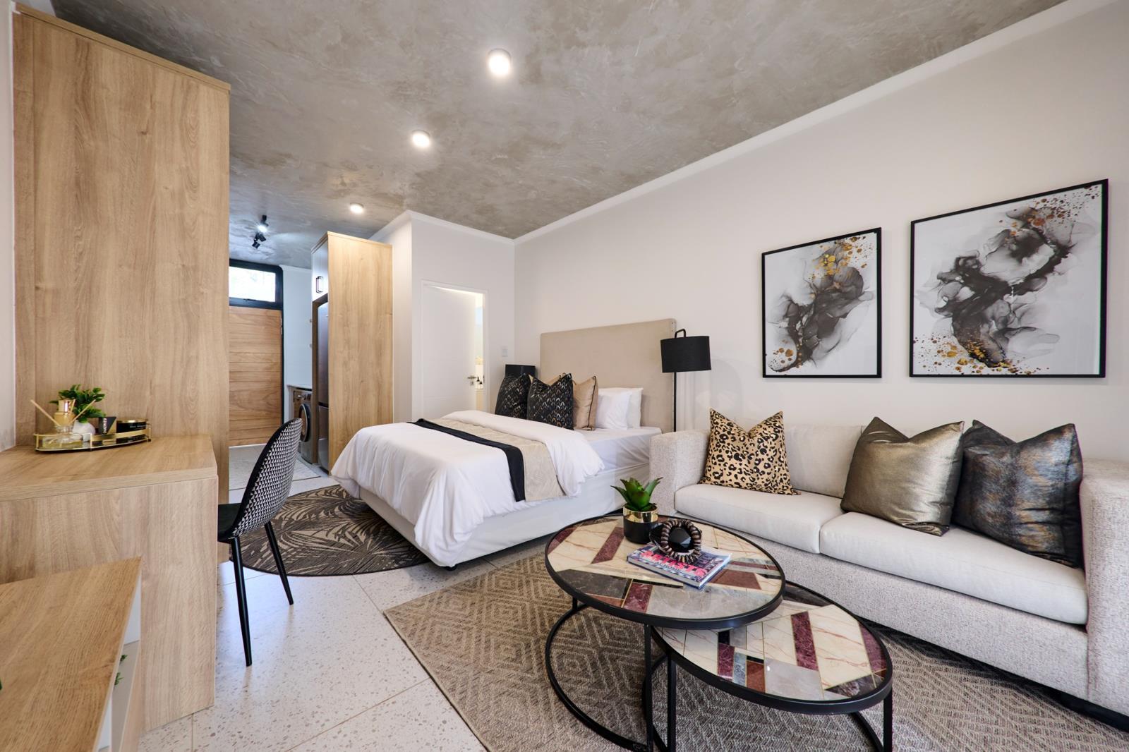 Studio Apartment in Melrose