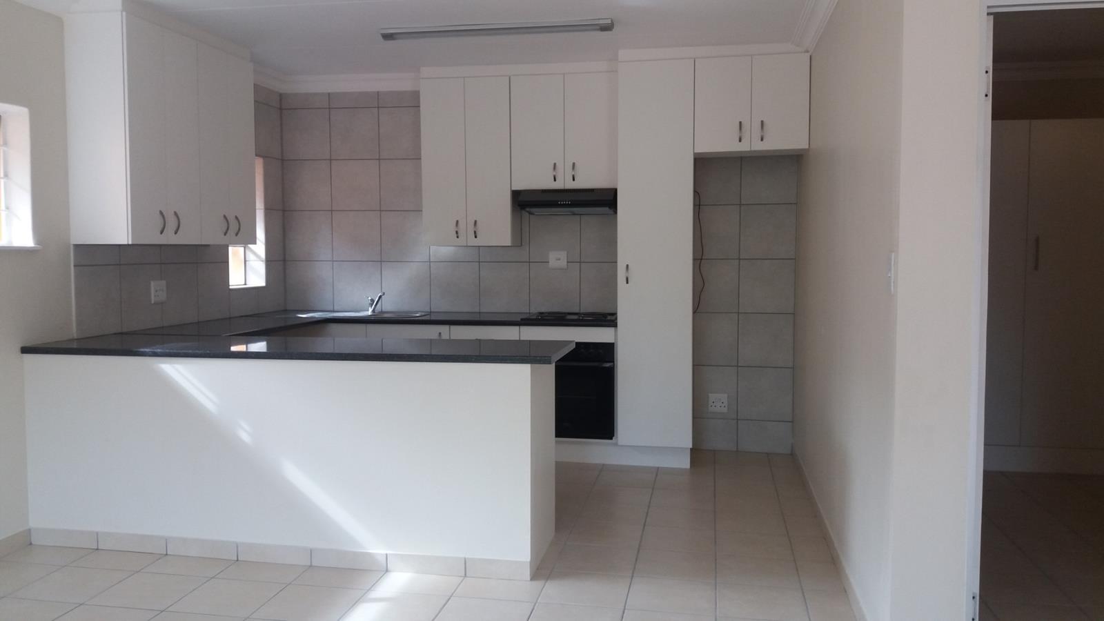 1 Bedroom Garden Cottage in Weltevreden Park