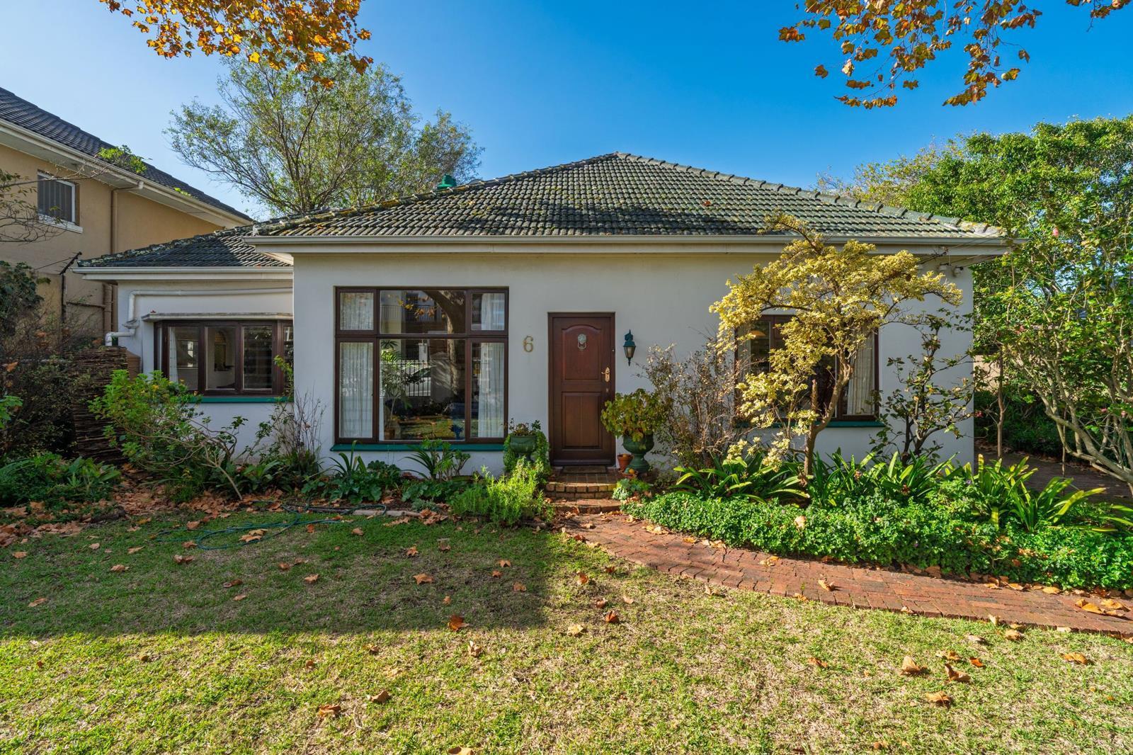 4 Bedroom House in Rondebosch