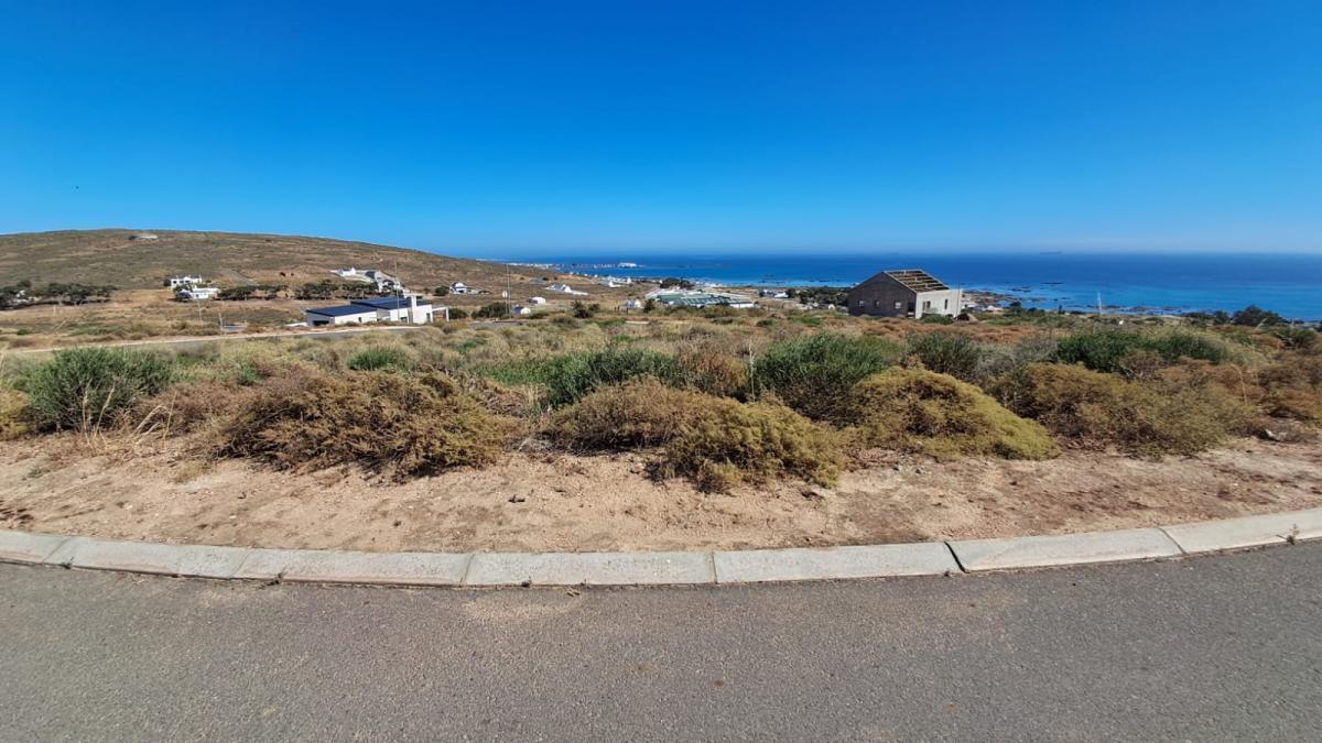 411 m² Land available in St Helena Views