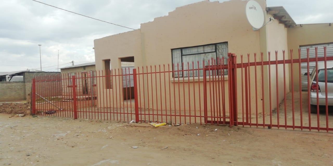 4 Bedroom House in Postmasburg