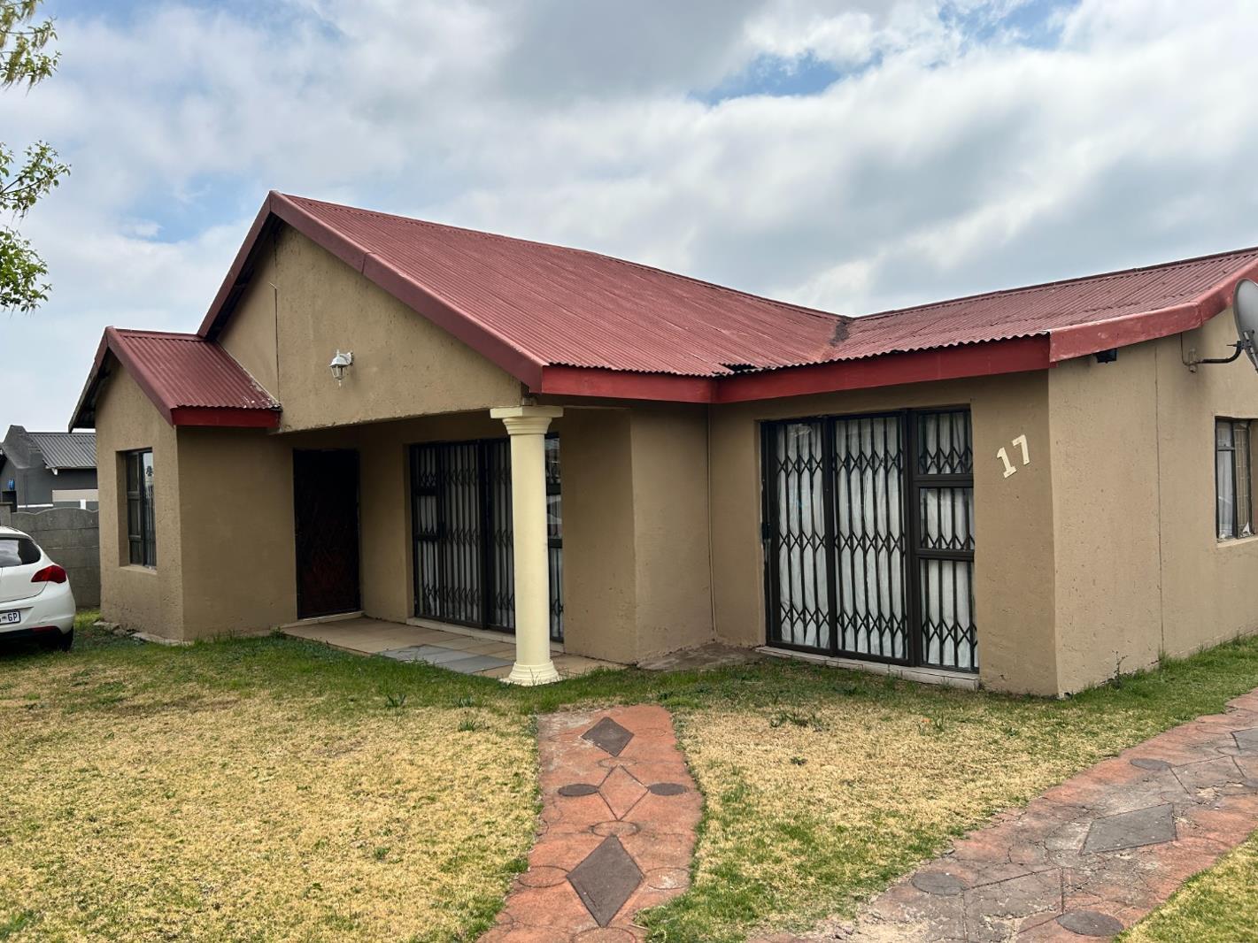 3 Bedroom House in Klopperpark