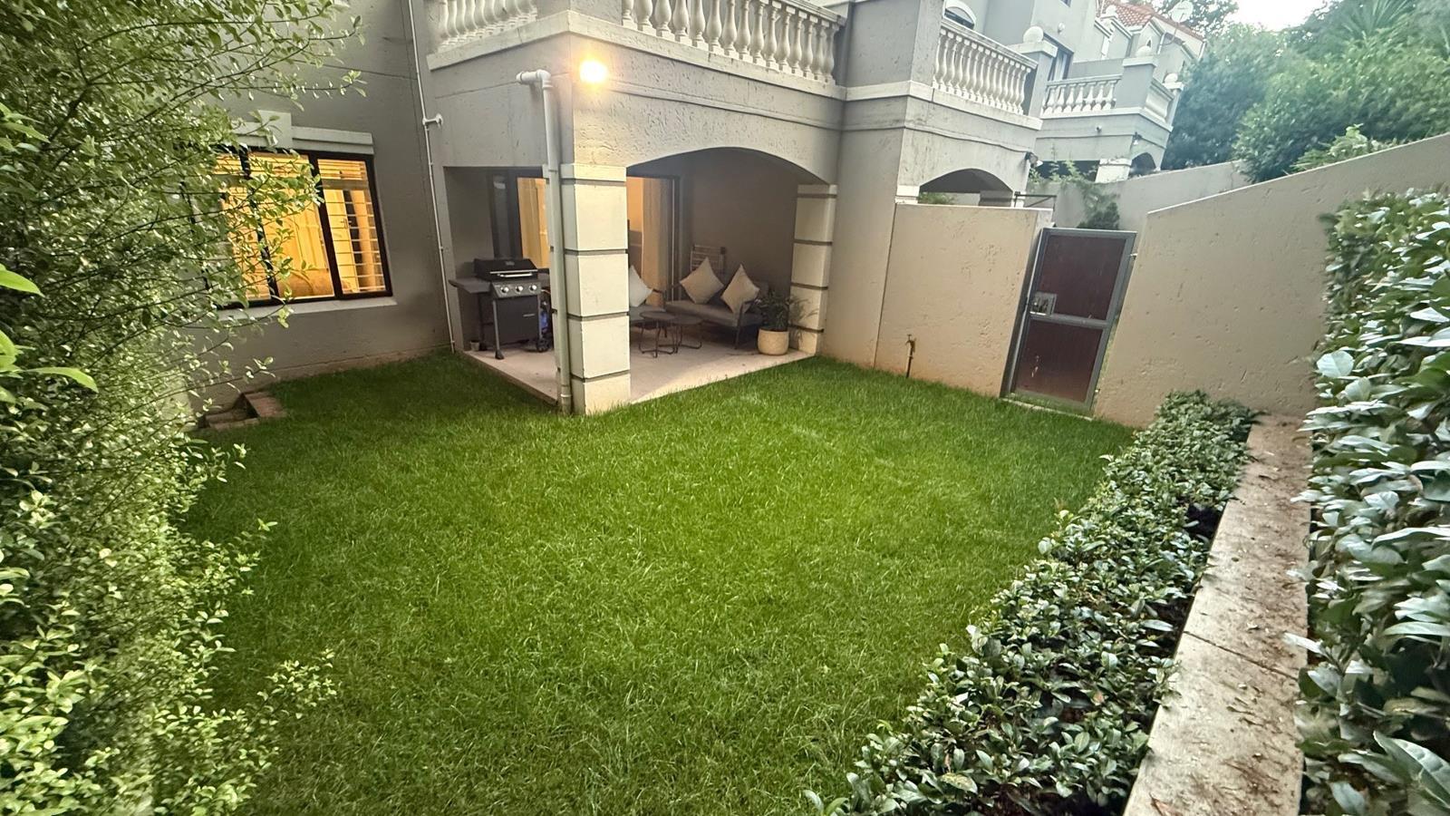 2 Bedroom Apartment in Melrose